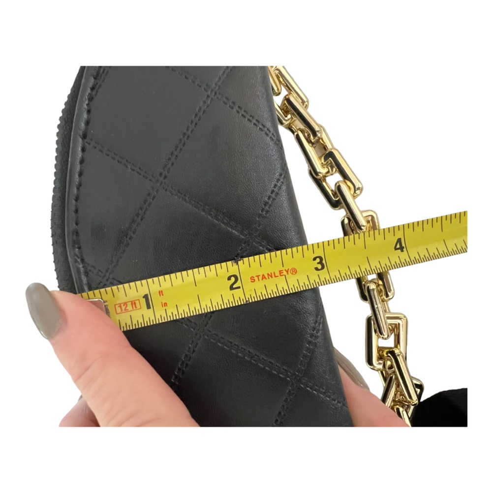 crossbody crescent bag sling Gold black adjustable strap chain detail - Picture 9 of 10